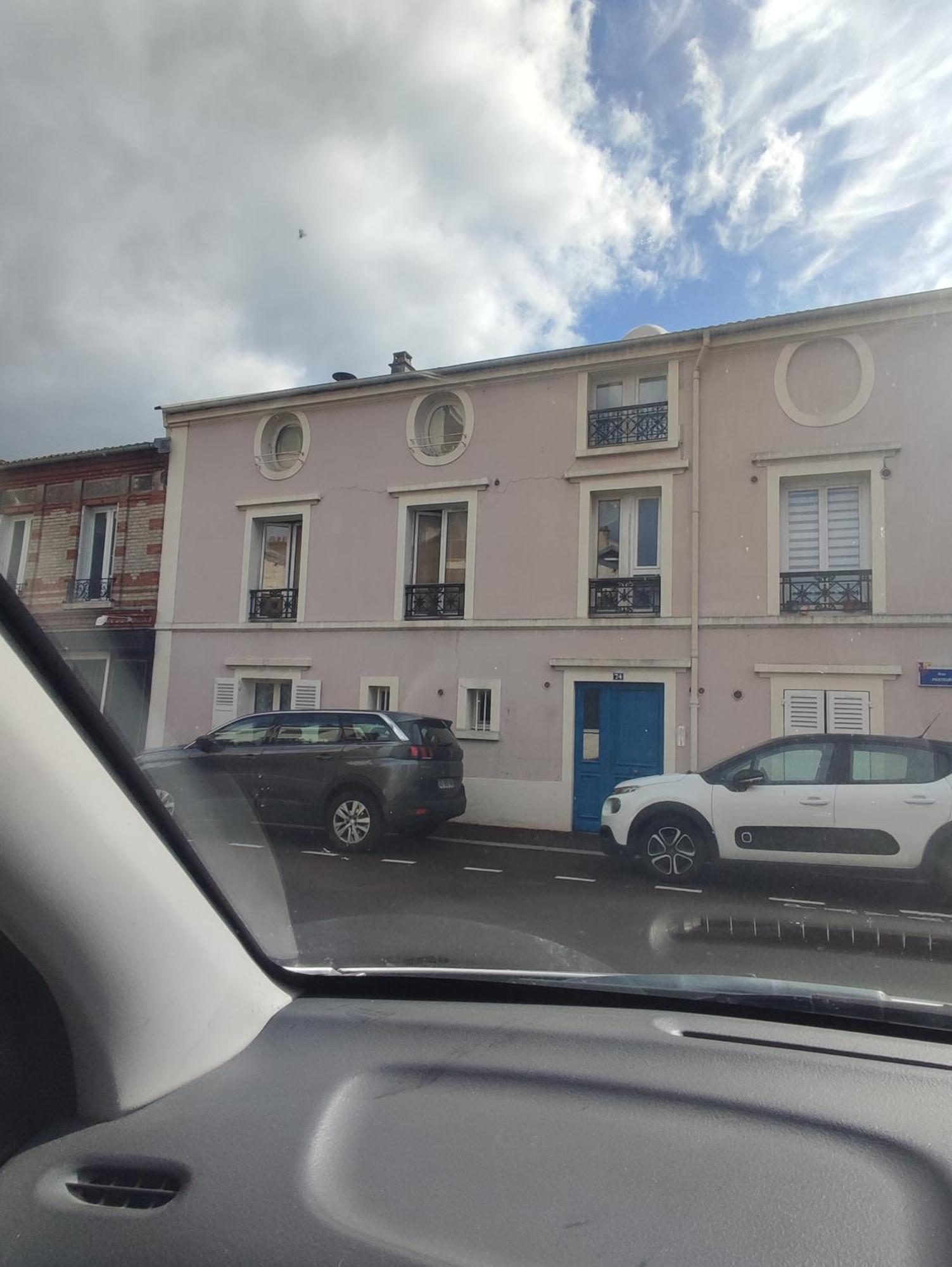 Charme Entier Pres Paris La Defense Nanterre Suresnes